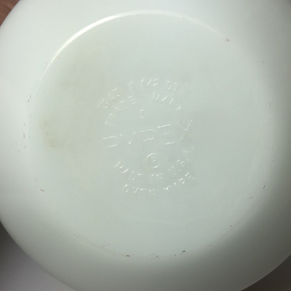 Pyrex Arches Fish Scale - Picture 3 of 7